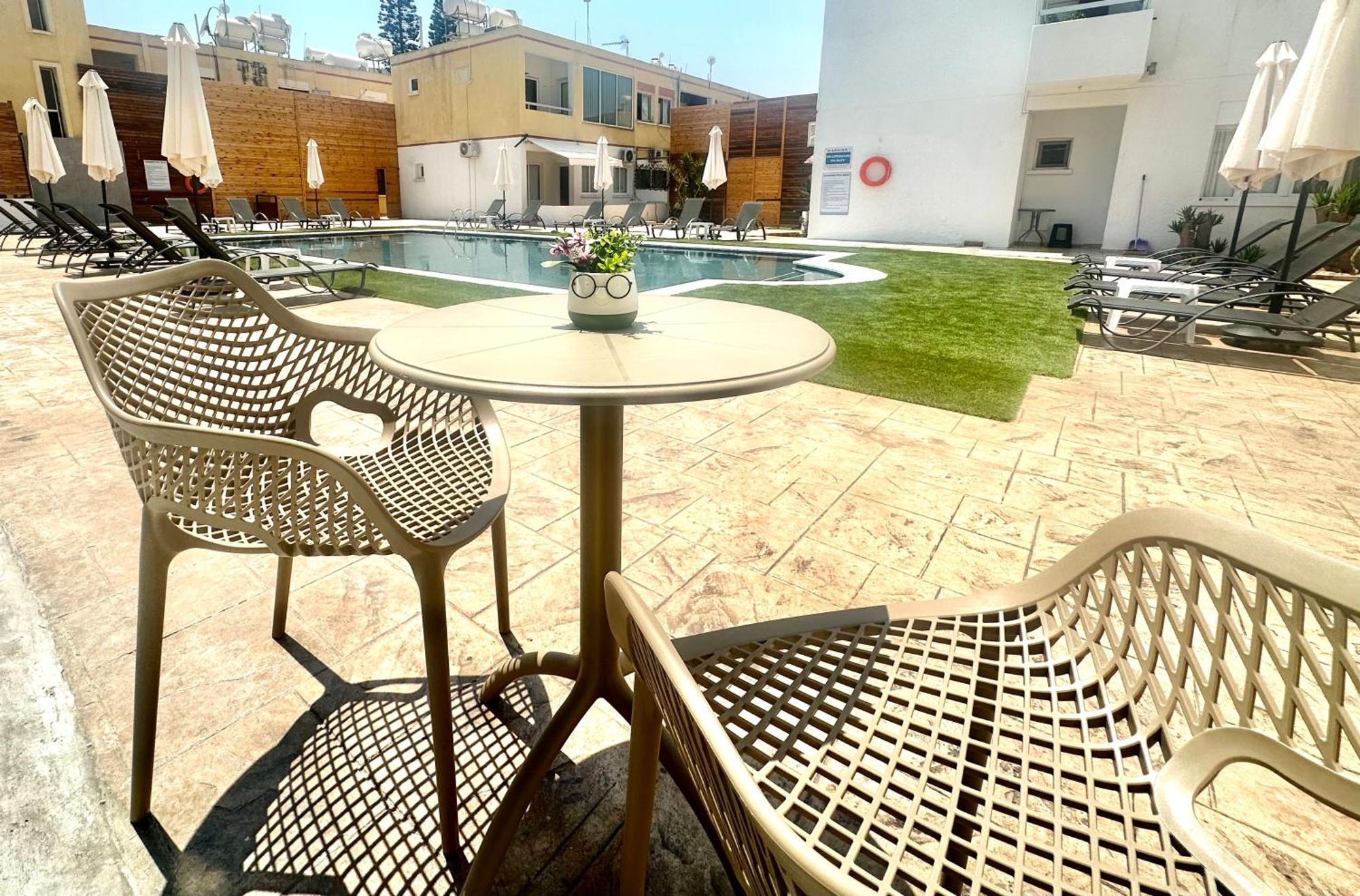 Sun Plaza - Adults Only Lejlighedshotel